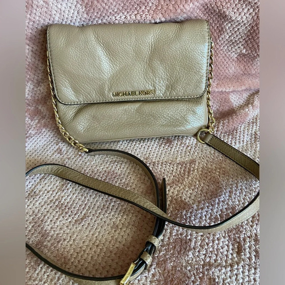 Michael Kors Bedford Double Gusset Large Crossbody Bag,  Soft Pink Tan & Gold - Picture 1 of 12